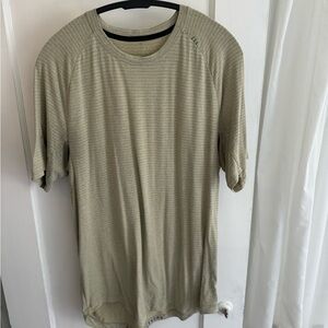 Lululemon Drysense shirt, light grey/green size large.